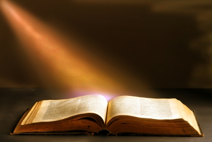 예쁜 성경책과 성경말씀의 중요성