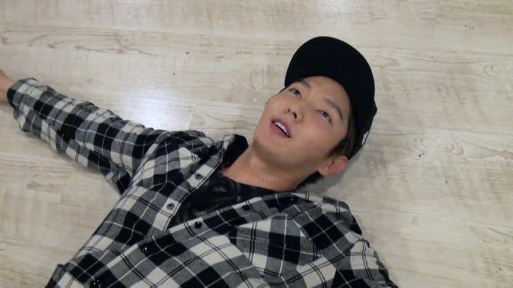 Lee Joon Gi detrás de las escenas de gira por Asia ♬ %B3%AA%B4%C2%B4%A9%B1%B8%C0%CE%B0%A1